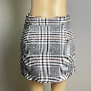 Floerns Plaid Mini Skirt Womens Size M Gray Brown High Waisted Dark Academia NEW